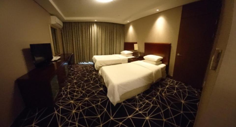 Pocheon Adonis Art Hill Hotel Екстер'єр фото