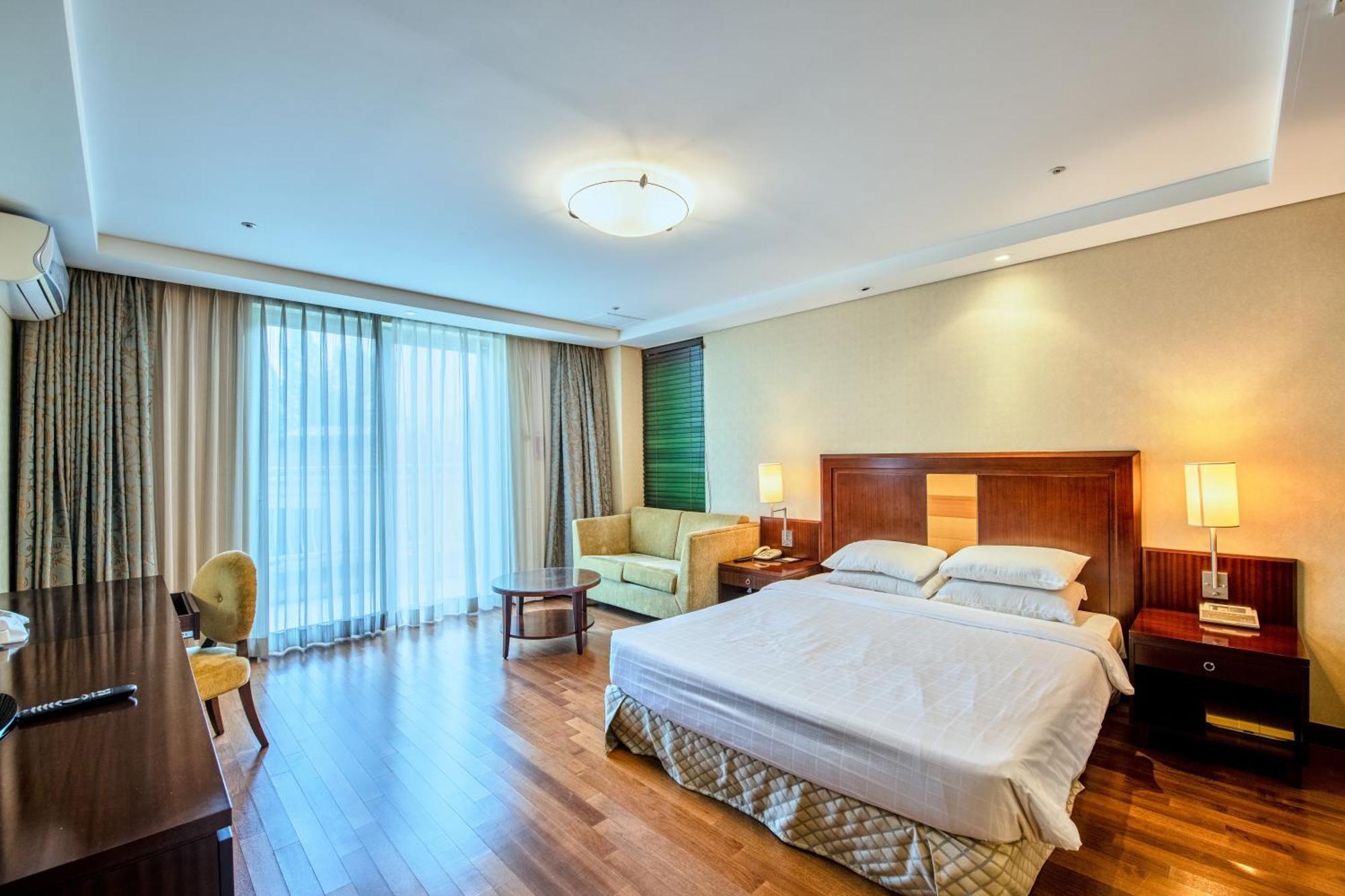 Pocheon Adonis Art Hill Hotel Екстер'єр фото